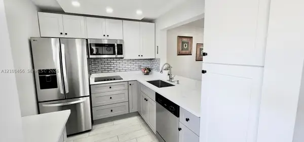 2615 NE 3rd Ct #1060, Boynton Beach, FL 33435