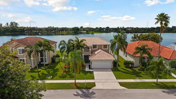 17426 NW 7th St, Pembroke Pines, FL 33029