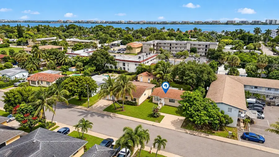 1422 S N St, Lake Worth, FL 33460 - #2