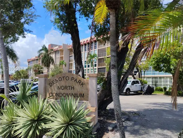 2101 Atlantic Shores Blvd #504, Hallandale Beach, FL 33009