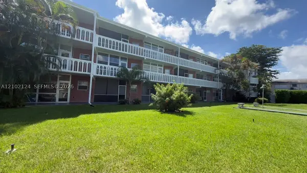 141 NE 10th Ave #24C, Hallandale Beach, FL 33009