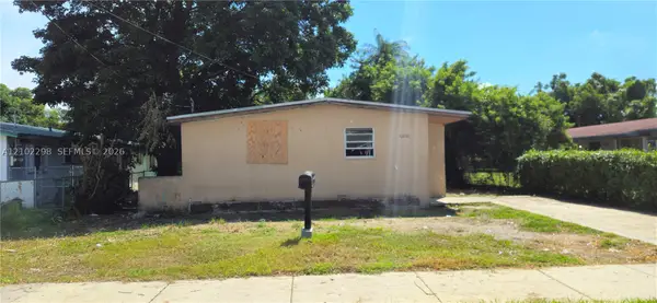 10230 SW 176th St, Miami, FL 33157