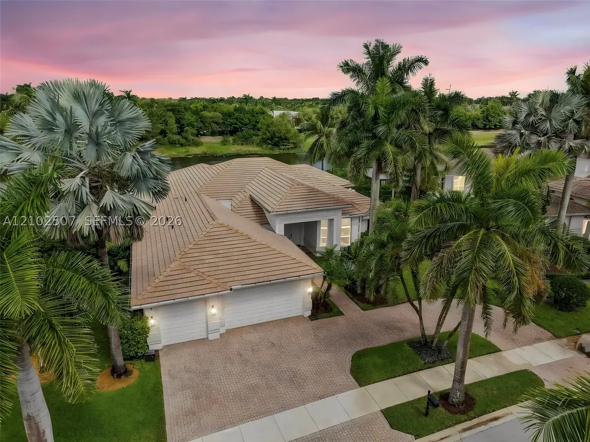 1378 Victoria Isle Dr, Weston, FL 33327 - #1