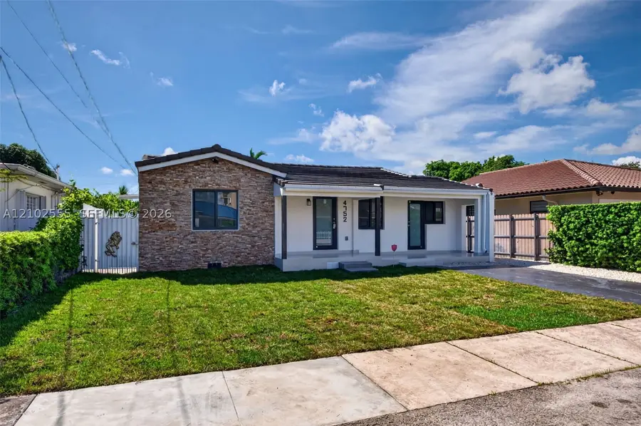 4752 SW 1st St, Miami, FL 33134 - #2