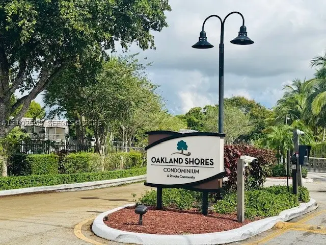 3123 Oakland Shores Dr #D202, Oakland Park, FL 33309 - #2