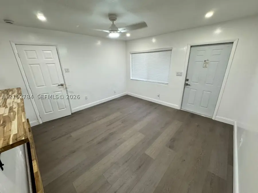 565 NE 32nd St, Oakland Park, FL 33334 - #3