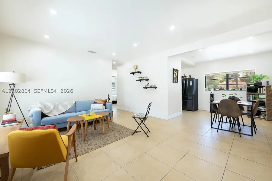250 NE 170th St, North Miami Beach, FL 33162 - #3