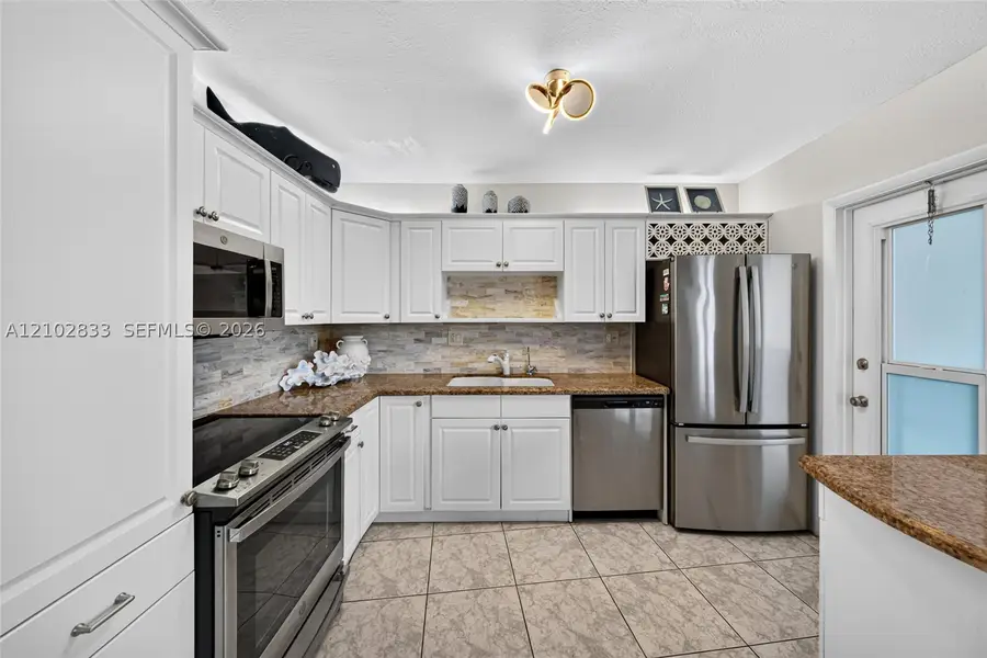 3127 S Ocean Dr #121, Hallandale Beach, FL 33009 - #3