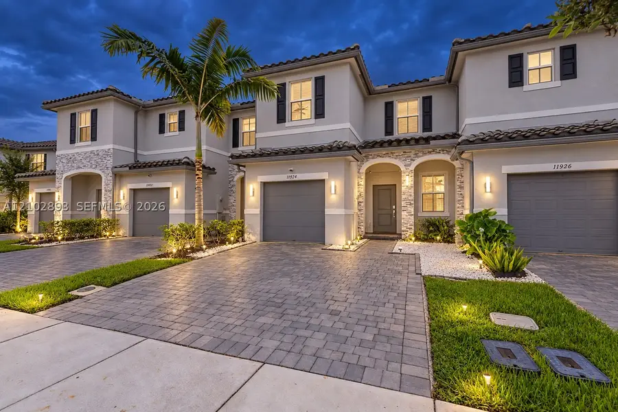 11924 NW 47th Mnr, Coral Springs, FL 33076 - #3