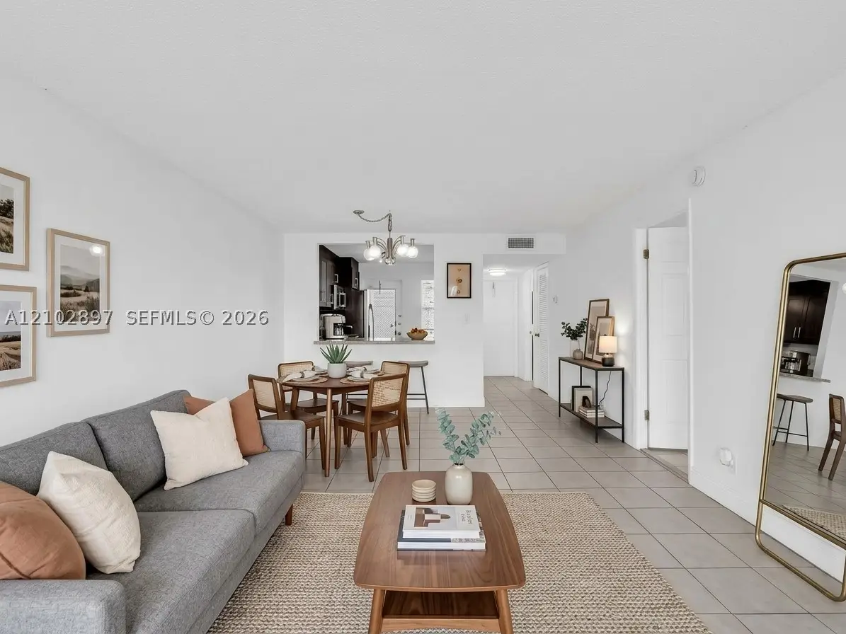 4700 Washington St #405, Hollywood, FL 33021 - #1