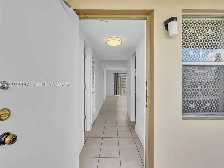 4700 Washington St #405, Hollywood, FL 33021 - #2