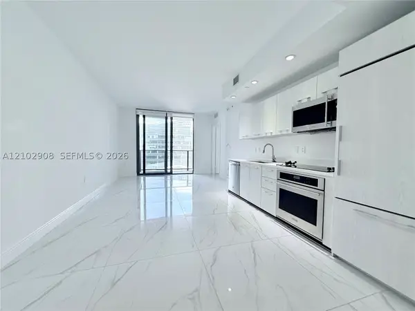 45 SW 9th St #1209, Miami, FL 33130