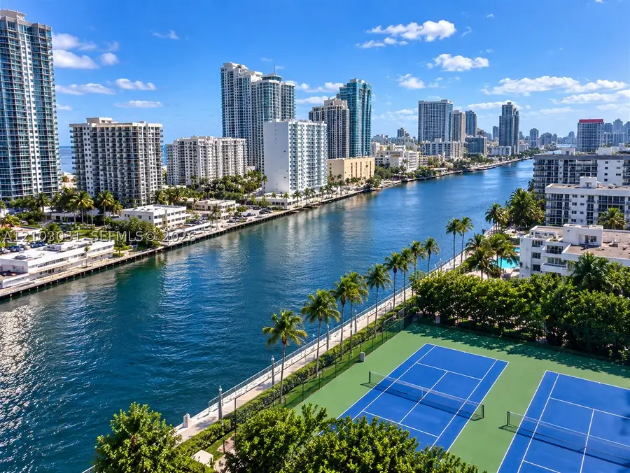 1000 Parkview Dr #202, Hallandale Beach, FL 33009 - #2