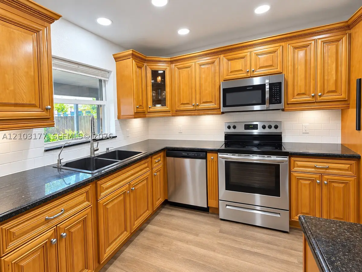 621 S 24th Ave, Hollywood, FL 33020 - #1