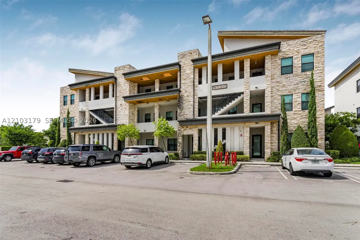 7865 NW 104th Ave #33, Doral, FL 33178 - #1