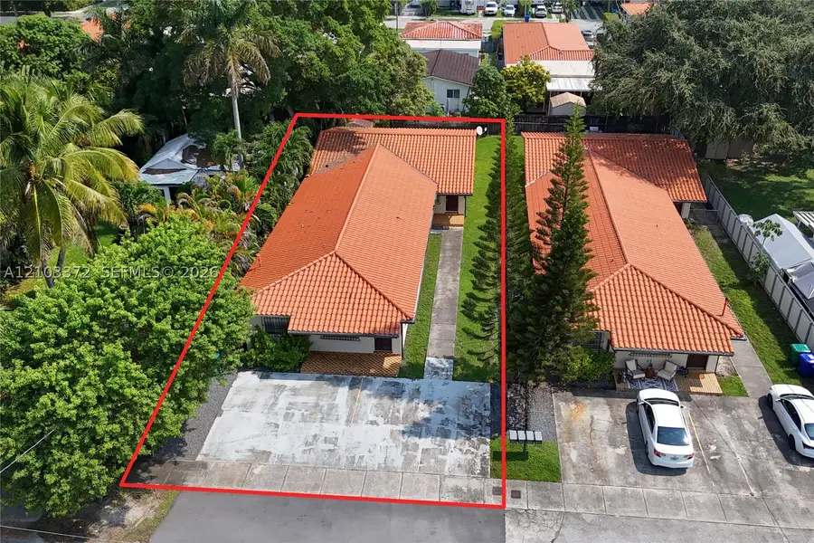 2935 SW 35th Ave, Miami, FL 33133 - #3