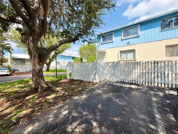 22201 SW 103rd Ave, Cutler Bay, FL 33190