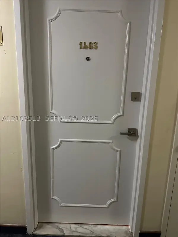 801 Brickell Bay Dr #1463, Miami, FL 33131