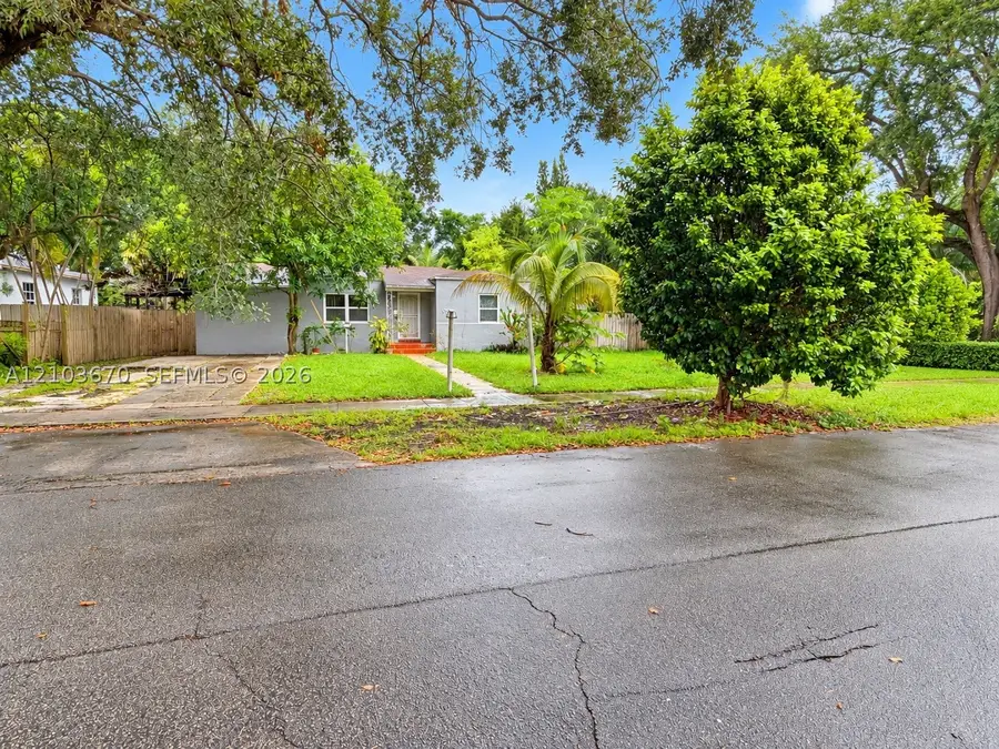 931 NE 130th St, North Miami, FL 33161 - #3