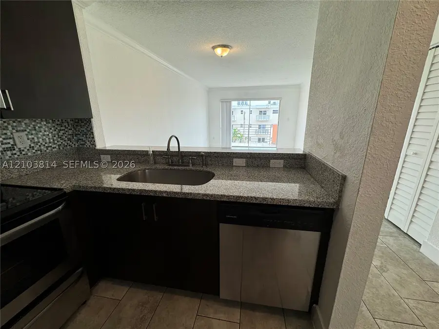 365 NE 125th St #401, North Miami, FL 33161 - #3