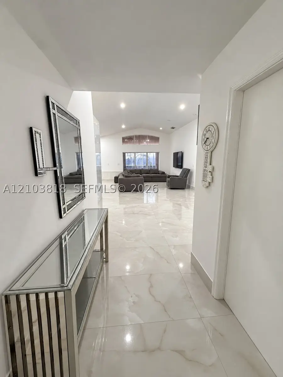 5292 SW 38th Ave, Hollywood, FL 33312 - #3
