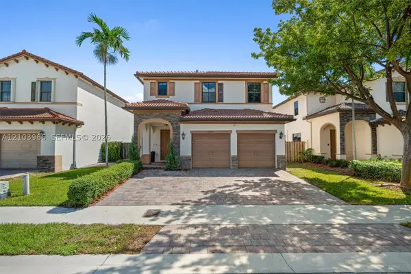 22759 SW 93rd Ct, Cutler Bay, FL 33190