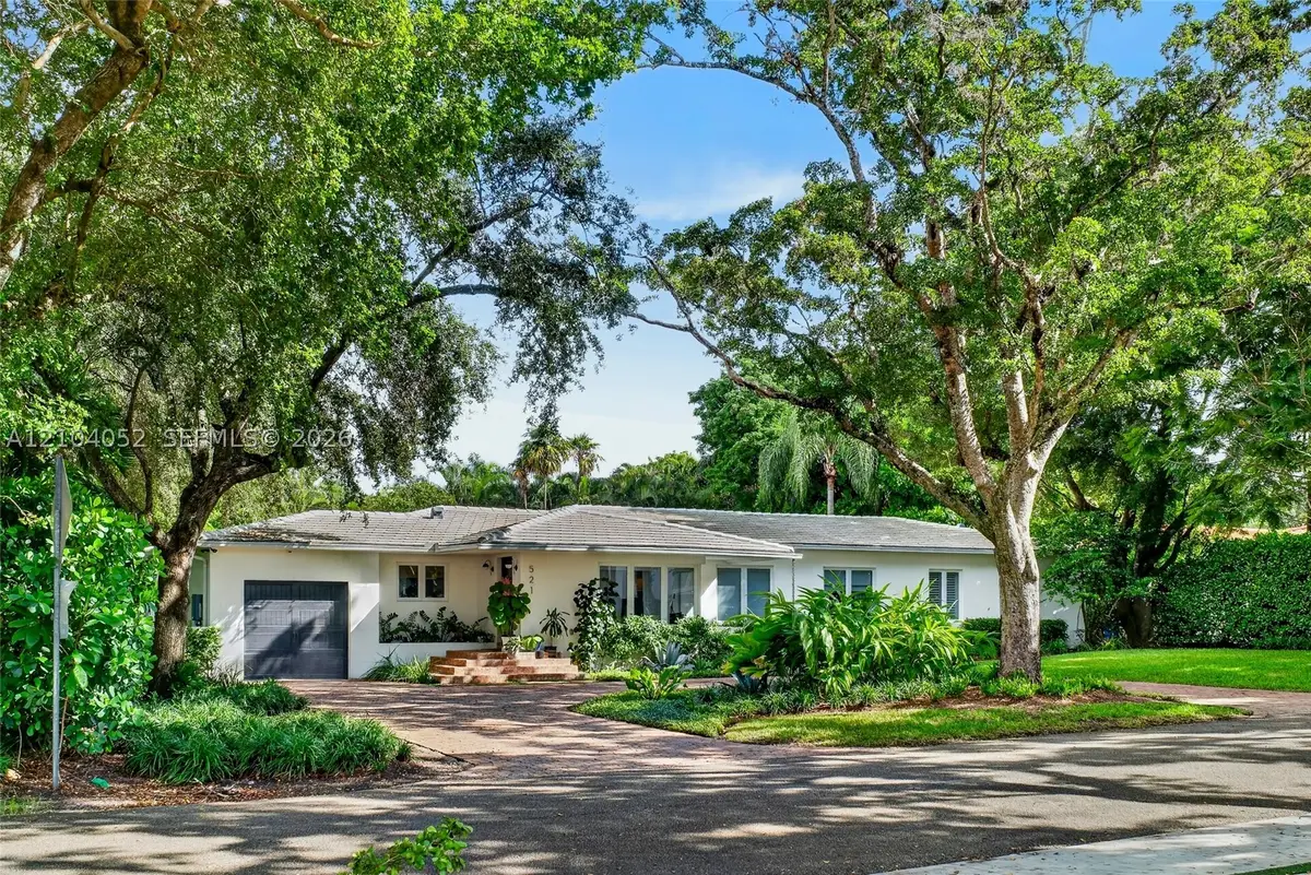 521 San Juan Dr, Coral Gables, FL 33143 - #1