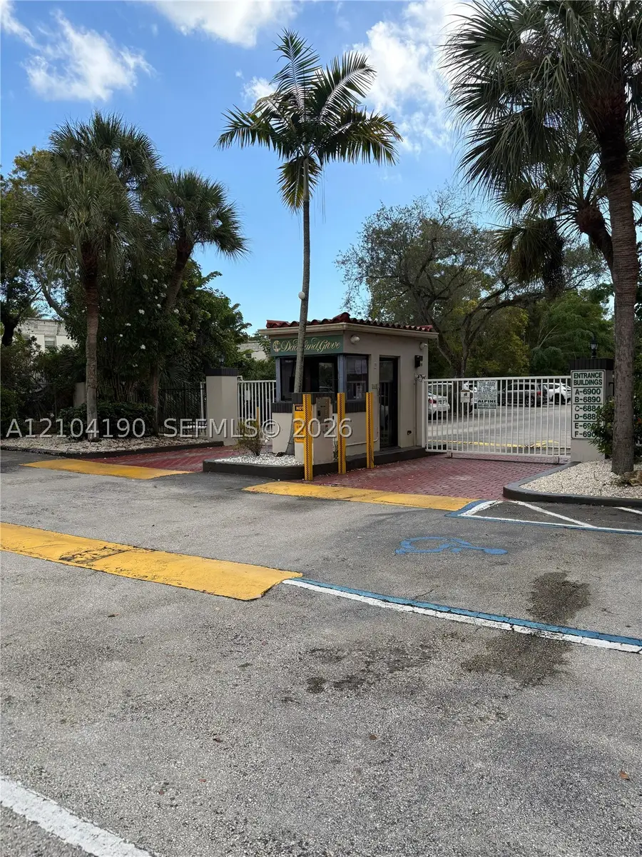 6900 N Kendall Dr #A102, Pinecrest, FL 33156 - #3