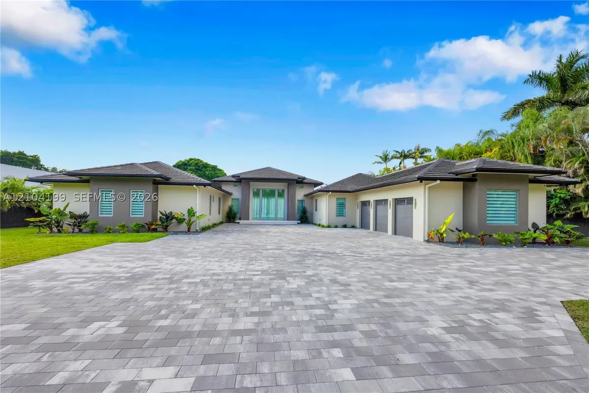 11240 SW 95th St, Miami, FL 33176 - #1