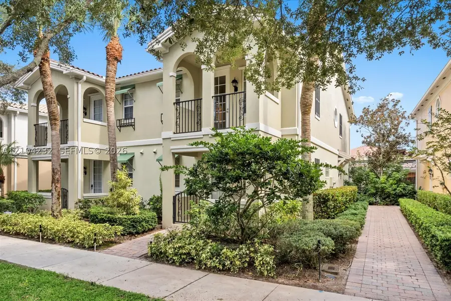 141 Rivinia Dr, Jupiter, FL 33458 - #2