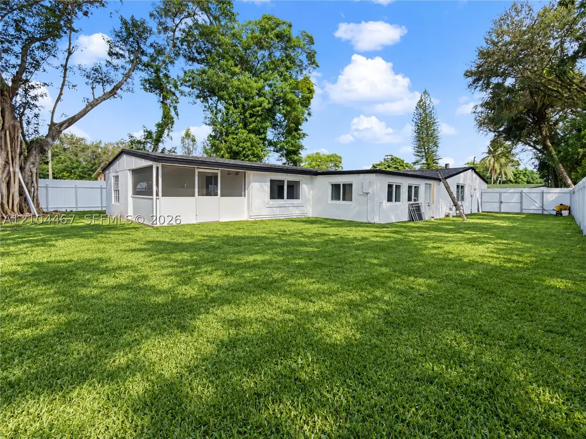 6208 SW 26th St, Miramar, FL 33023 - #1
