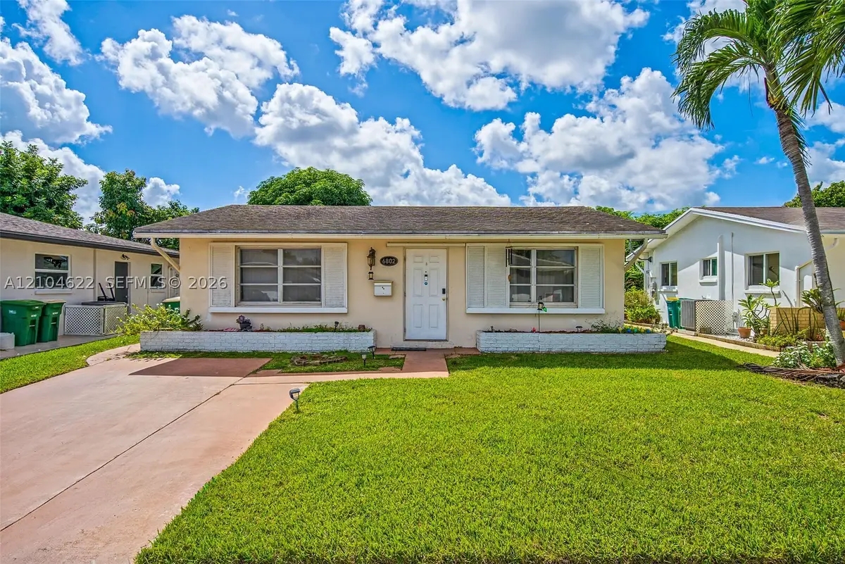 6802 NW 58th Ct, Tamarac, FL 33321 - #1