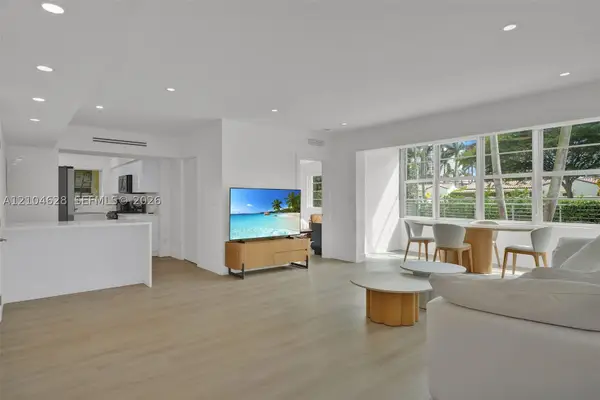 4800 Pine Tree Dr #101, Miami Beach, FL 33140