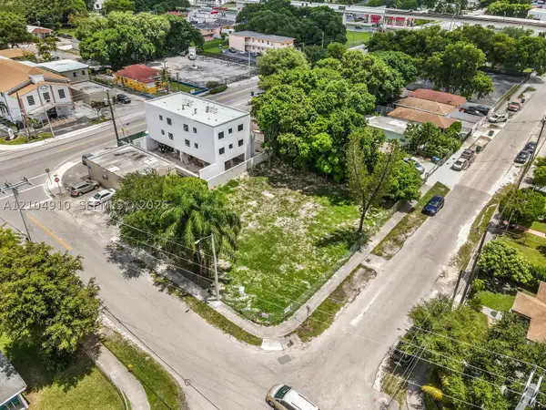 2895 NW 45th St, Miami, FL 33142