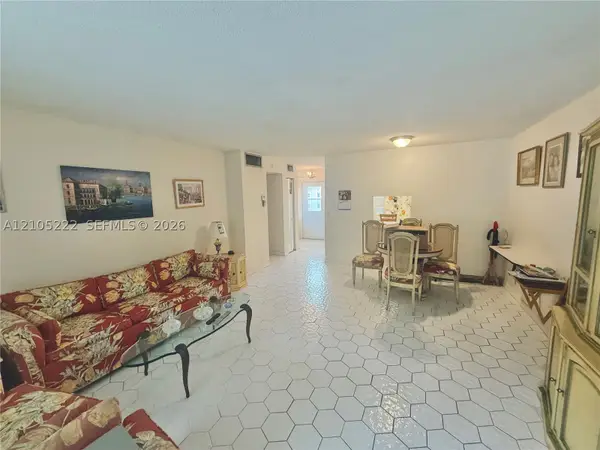 500 NE 14th Ave #208, Hallandale Beach, FL 33009