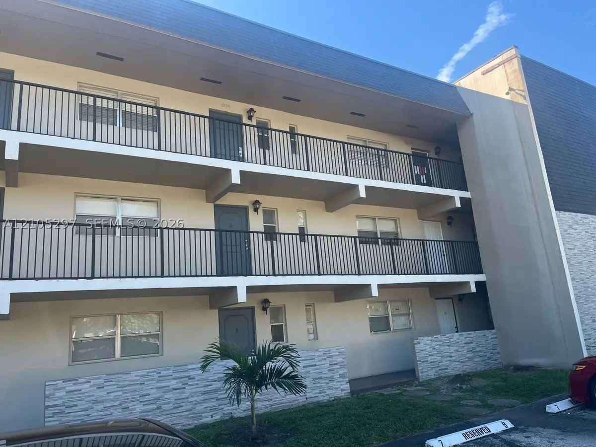 7910 N Colony Cir N #105, Tamarac, FL 33321 - #1