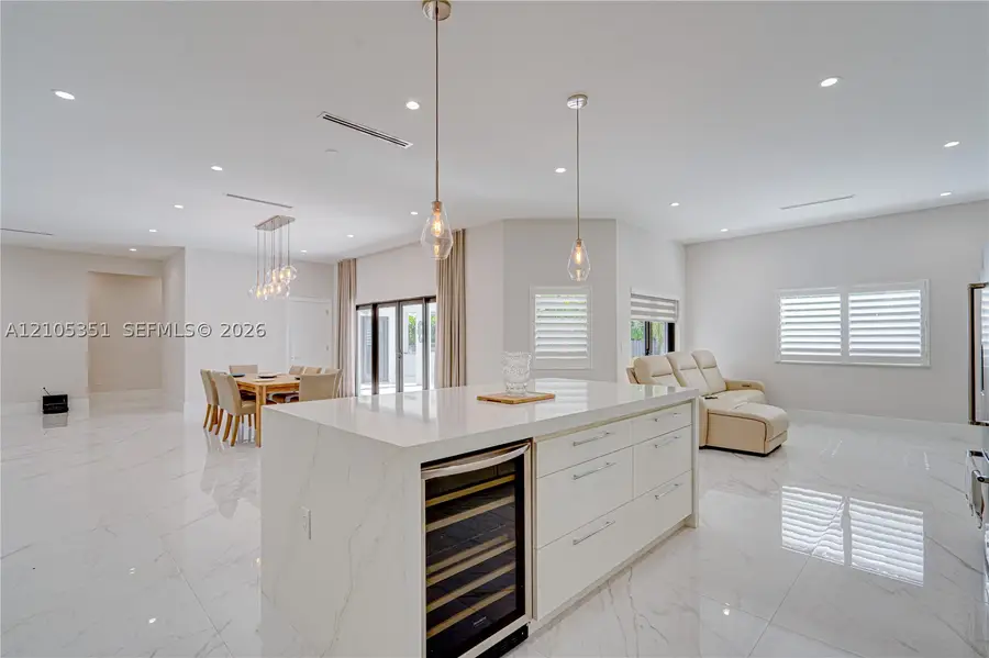 2521 SW 105th Ave, Miami, FL 33165 - #3