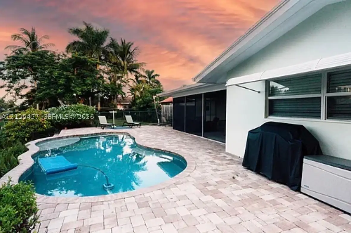 1083 SW 25th Ave, Boynton Beach, FL 33426 - #1