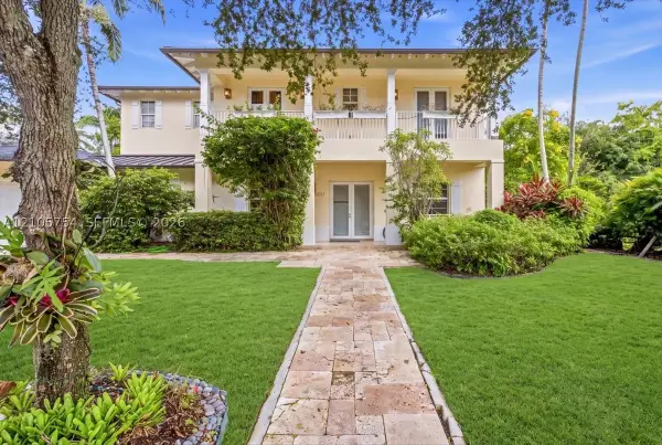 6011 SW 82nd St, South Miami, FL 33143