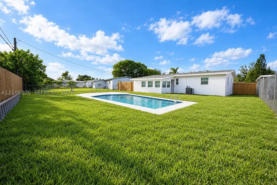 1608 NW 15th St, Fort Lauderdale, FL 33311 - #2