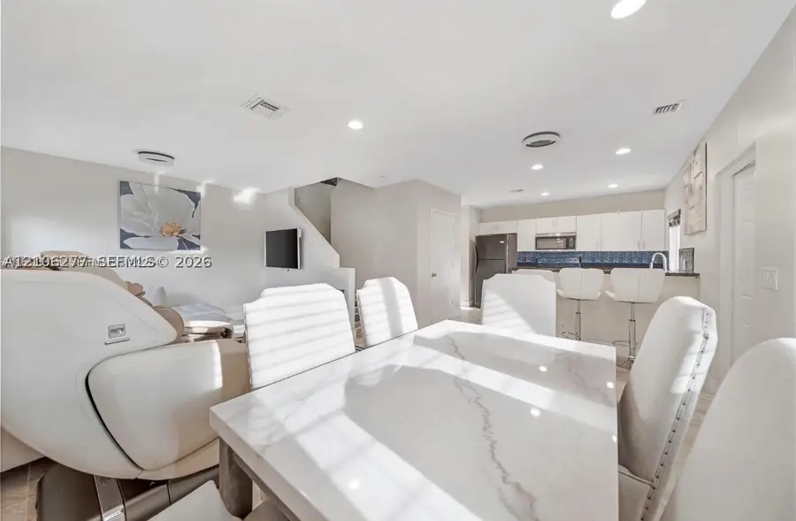 615 NW 10th Ter #1, Fort Lauderdale, FL 33311 - #2