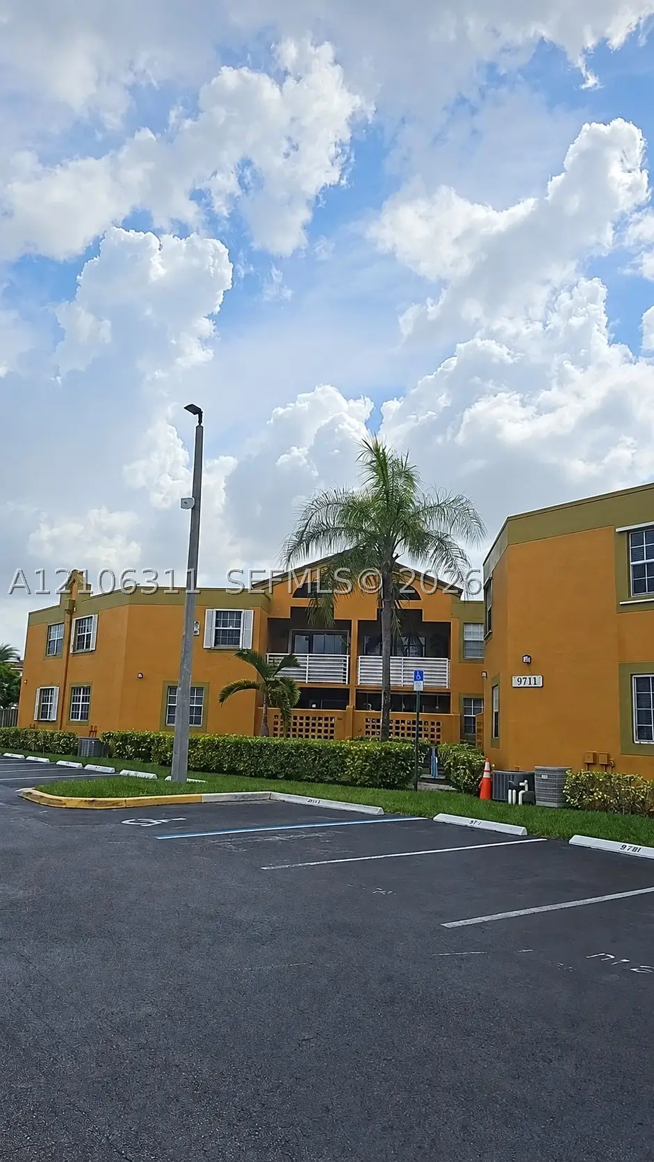 9711 Fontainebleau Blvd #D114, Miami, FL 33172 - #1