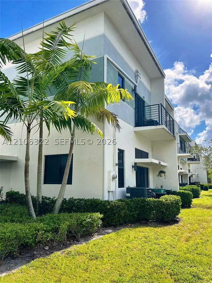 4428 NW 9th St, Plantation, FL 33317 - #2