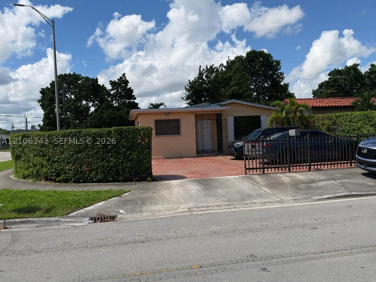 2500 W 8th Ln, Hialeah, FL 33010 - #1