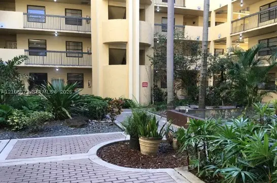 6575 W Oakland Park Blvd #208, Lauderhill, FL 33313 - #2