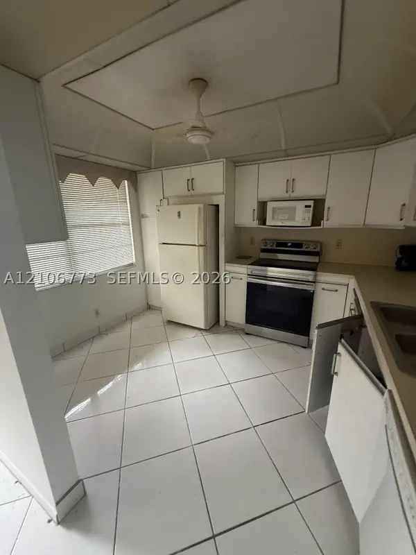 2305 Lucaya Ln #G1, Coconut Creek, FL 33066