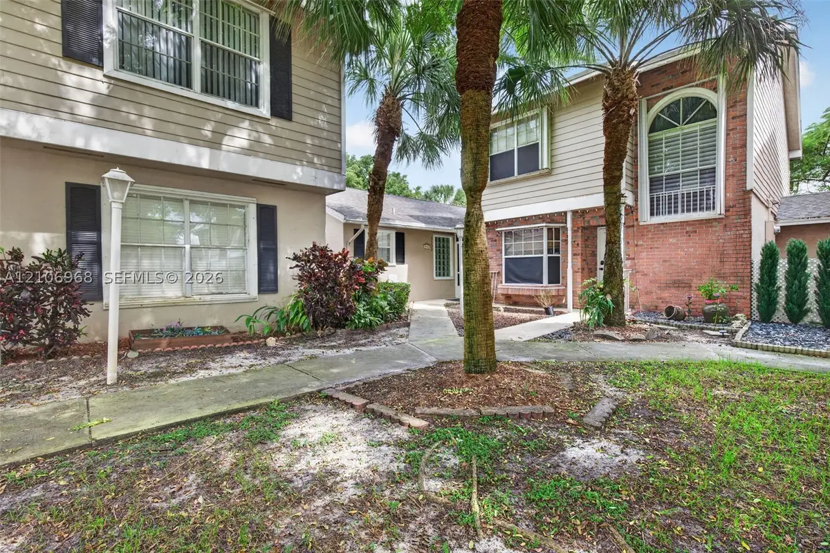 3752 NW 122nd Ter, Sunrise, FL 33323 - #1