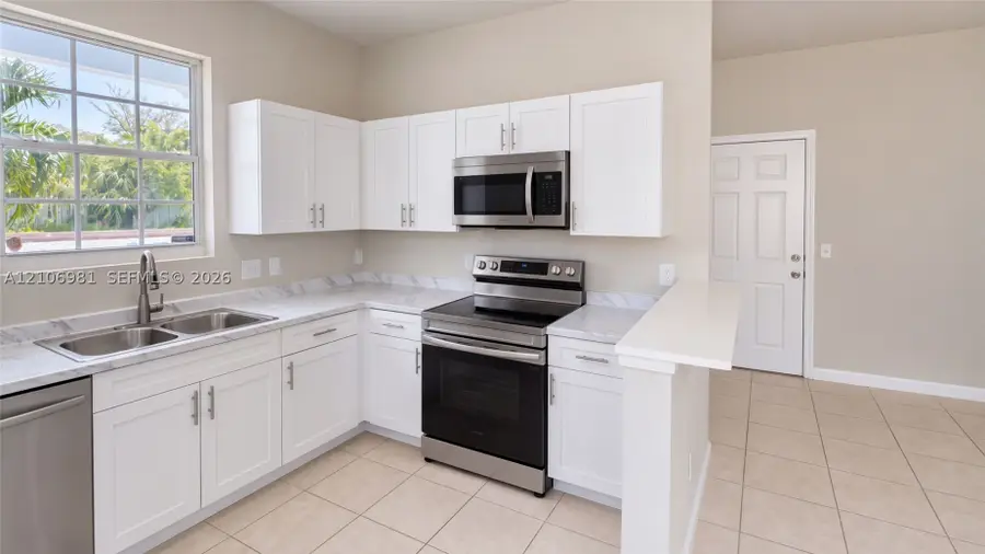 1295 N Railroad Ave, Boynton Beach, FL 33435 - #3