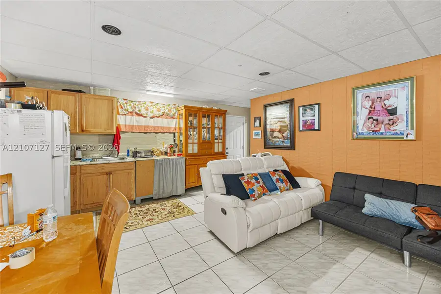 5220 SW 57th St, Davie, FL 33314 - #2