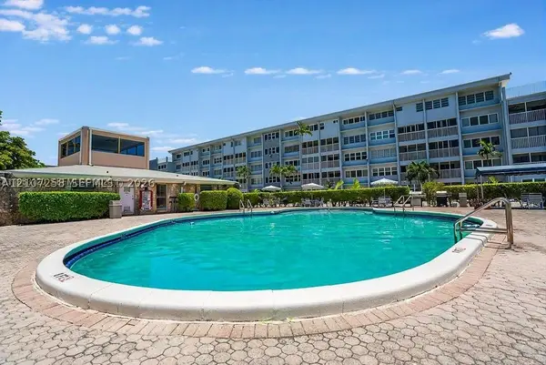 215 SE 3rd Ave #102D, Hallandale Beach, FL 33009